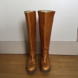 💛PRICE DROPPED💛 beautiful Fryes!!